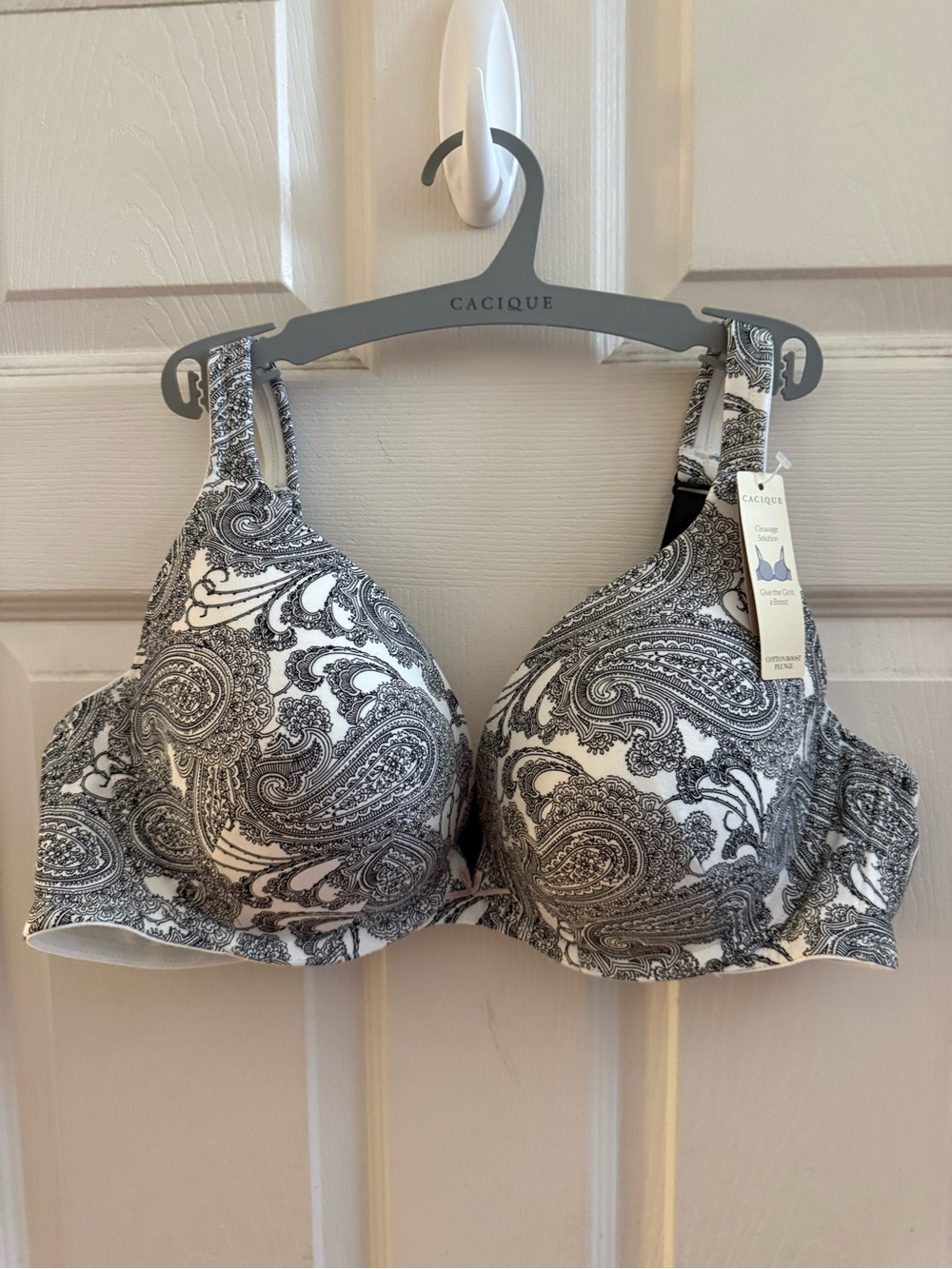 NWT Cacique 44B Cotton Boost Plunge Black & White Paisley Underwire Bra